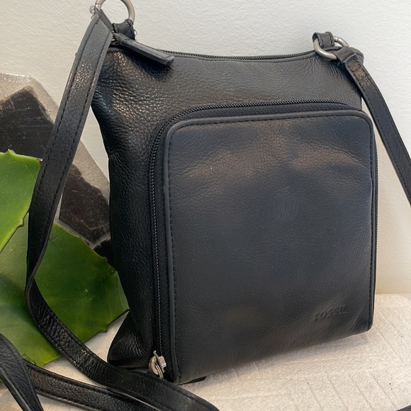 Fossil, genuine, leather, Crossbody shoulder bag, handbag, like new black - Picture 2 of 6